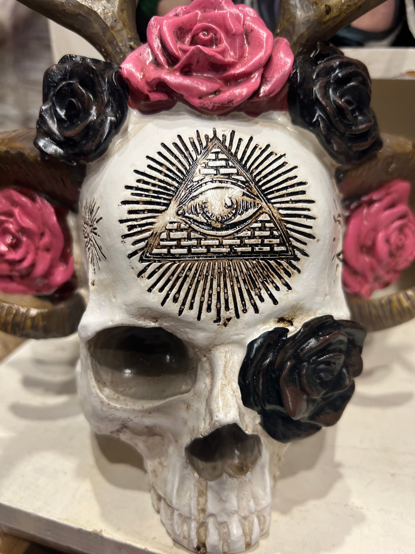 Wiccan Rose Skull 9"